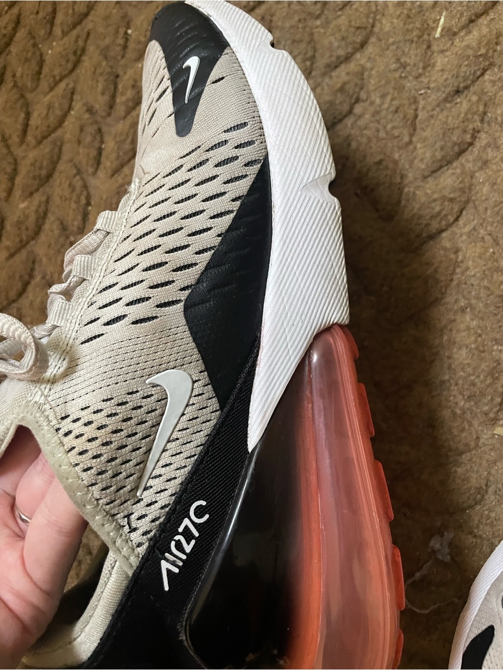 Nike Air Max 270 Sneakers in Light Bone Hot Punch - Picture 7 of 9